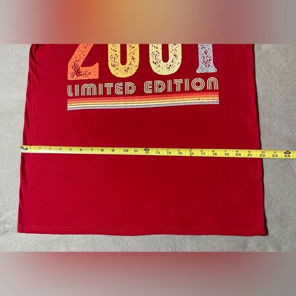 Vintage 2001 Limited Edition 2001 T-shirt Red Size Large
